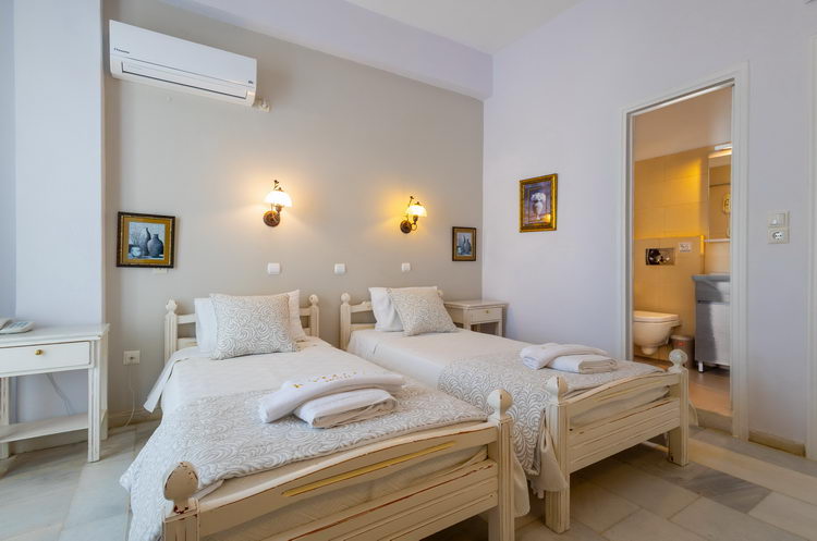 Standard Rooms at Hotel Kymata