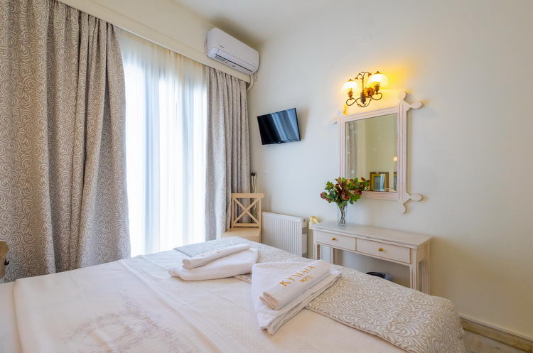 Standard Rooms at Hotel Kymata