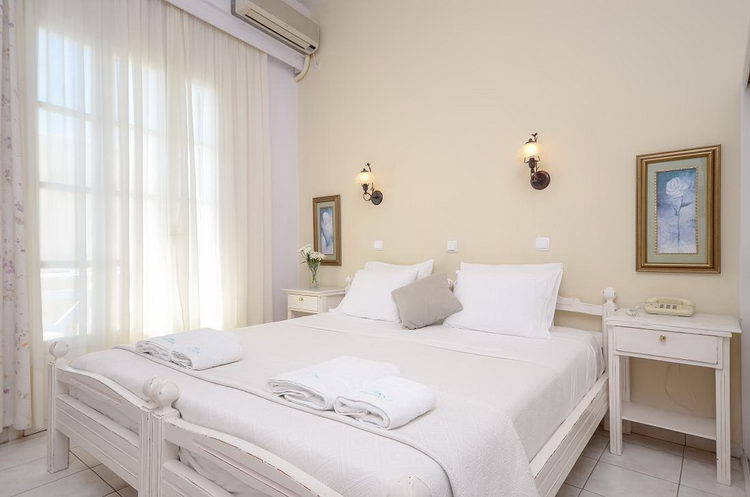 Standard Rooms at Hotel Kymata