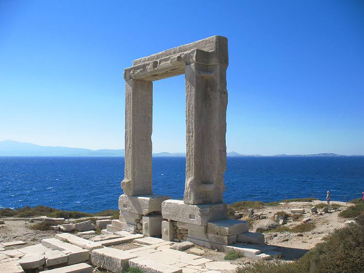 Portara (Apollon Temple)